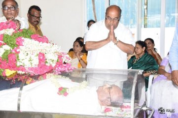Celebs Pay Condolences to C Narayana Reddy